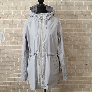 Women's Mountain Warehouse Extreme Light Gray Waterproof Jacket (Sz 6)